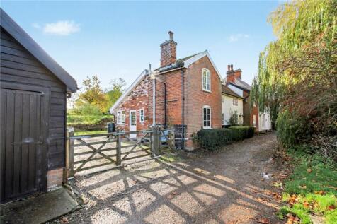 The Causeway, Peasenhall, Saxmundham... 4 bed end of terrace house for sale