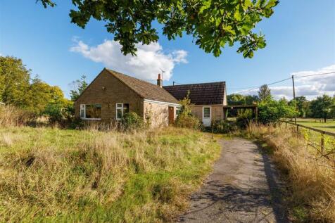 3 bedroom detached bungalow for sale