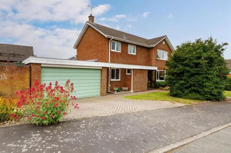 Waggoners Close, Coventry CV8 4 bed detached house for sale