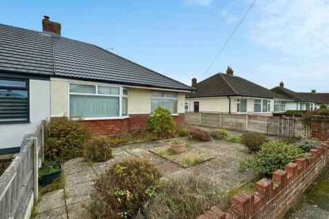 2 bedroom semi-detached bungalow for sale