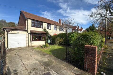 3 bedroom semi-detached house for sale