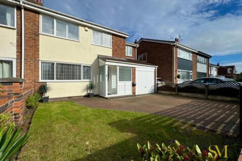 4 bedroom semi-detached house for sale