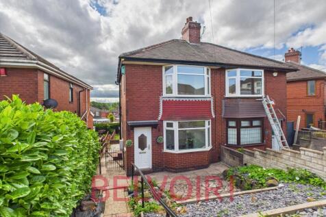 2 bedroom semi-detached house for sale