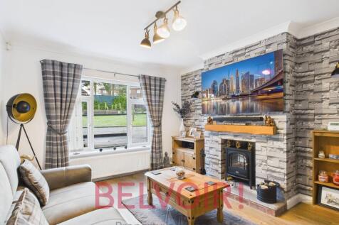 2 bedroom semi-detached house for sale