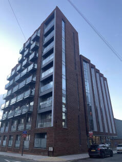 Studio flat for sale