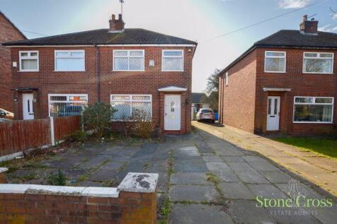 Golborne Road, Lowton, WA3 2DP 3 bed semi