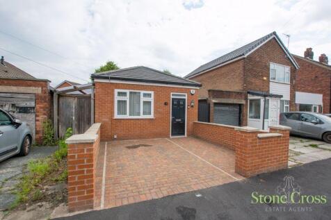 Coniston Road, Astley M29 7AS 1 bed detached bungalow for sale