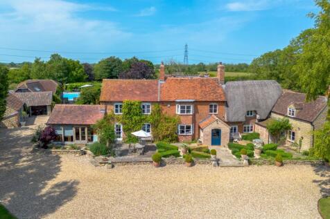 Faringdon, SN7 10 bed detached house for sale