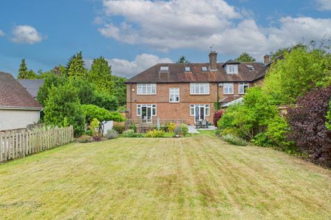 4 bedroom semi-detached house for sale