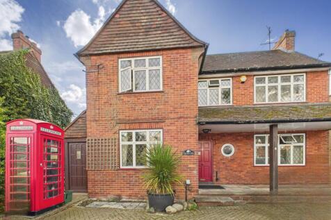 West Wycombe Road, High Wycombe... 7 bed detached house for sale