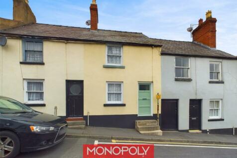 2 bedroom terraced house for sale