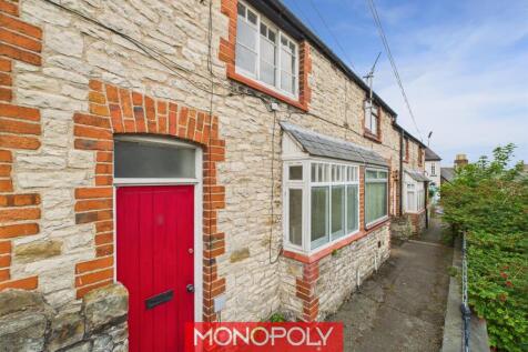 St. Hilarys Terrace, Denbigh LL16 2 bed terraced house for sale