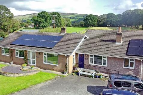 Llandyrnog, Denbigh LL16 4 bed detached bungalow for sale