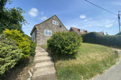 Church Road, Havenstreet 3 bed bungalow for sale