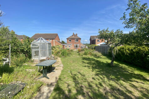 Fairlee Road, Newport, Isle of Wight 3 bed detached house for sale