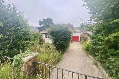 Alexandra Road, Cowes, Isle of Wight 2 bed bungalow for sale