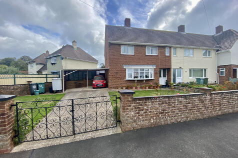 South Bank Road, East Cowes 3 bed end of terrace house for sale