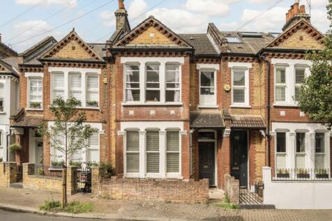 Marney Road, London SW11 2 bed flat for sale