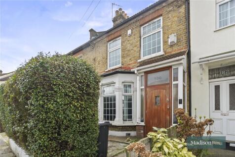 Grange Road, Ilford IG1 3 bed terraced house for sale