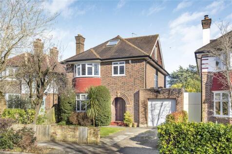 6 bedroom detached house for sale