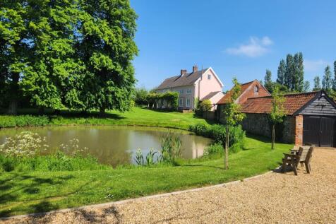 6 bedroom detached house for sale