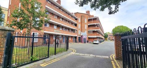3 bedroom flat for sale
