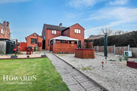 Union Road, Smallburgh 4 bed detached house for sale