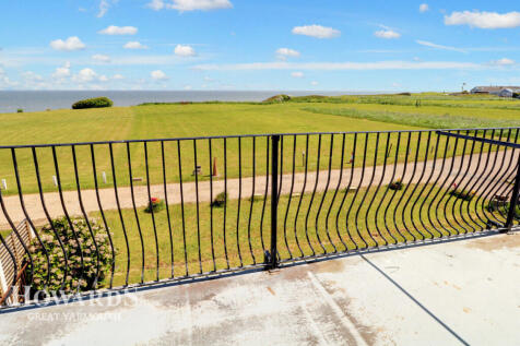 The Esplanade, Scratby 5 bed detached house for sale