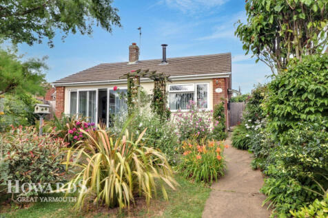 2 bedroom detached bungalow for sale