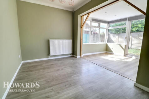 Beach Road, Scratby 3 bed detached bungalow for sale