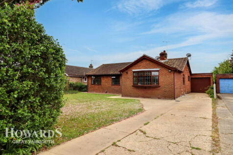 Common Road, Hemsby 4 bed detached bungalow for sale