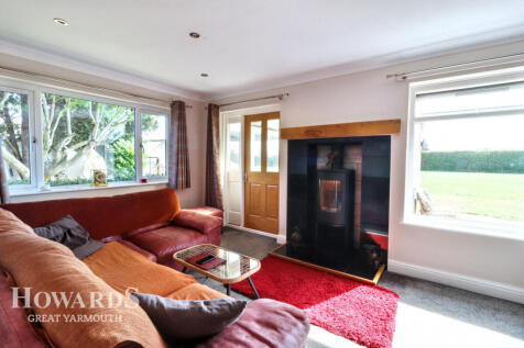 Filby Close, Filby 3 bed detached bungalow for sale