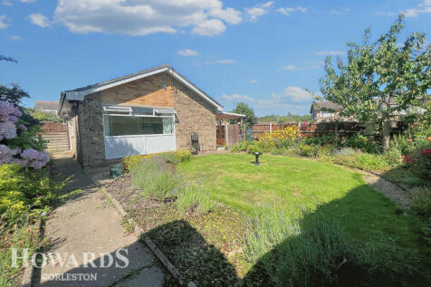 2 bedroom detached bungalow for sale