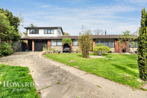 Beccles Road, Belton 4 bed detached house for sale
