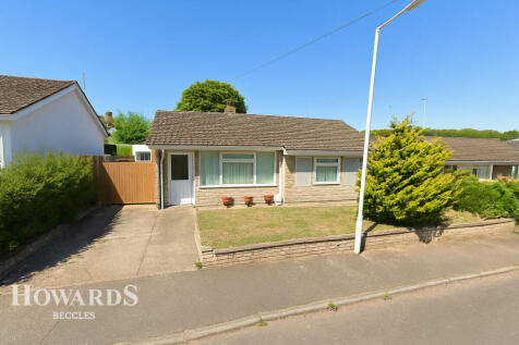 Hillcrest Road, Beccles 3 bed detached bungalow for sale