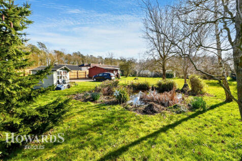 London Road, Beccles 3 bed cottage for sale