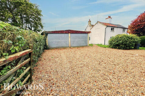 Mill Road, Ellingham, Bungay 2 bed semi