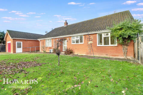 4 bedroom detached bungalow for sale