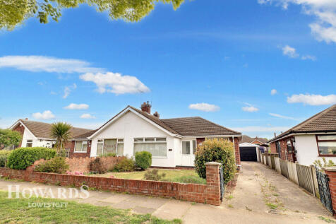 2 bedroom semi-detached bungalow for sale
