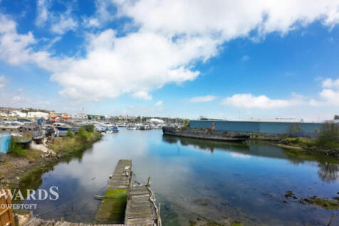 Lake View Road, Oulton Broad 3 bed property for sale