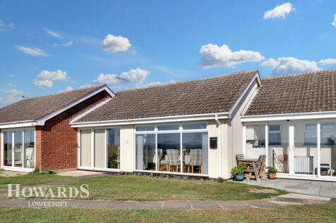 Rider Haggard Lane, Kessingland 3 bed terraced bungalow for sale