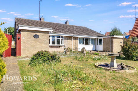 2 bedroom semi-detached bungalow for sale