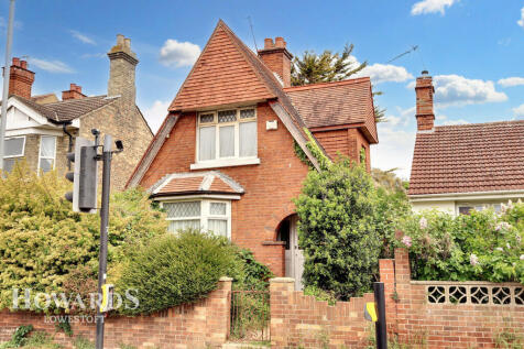 St Peters Street, Lowestoft 2 bed detached house for sale