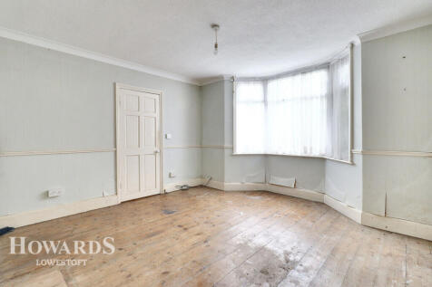St Peters Street, Lowestoft 2 bed detached house for sale