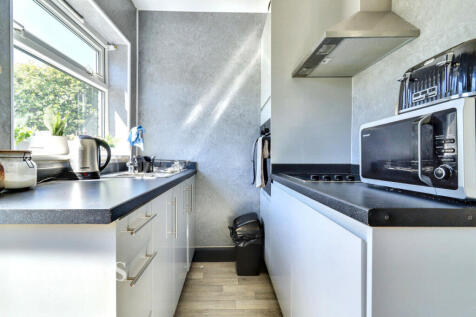 Marsh Road, LOWESTOFT 1 bed chalet for sale