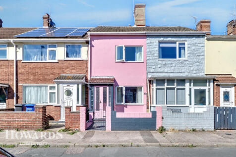 Lorne Park Road, Lowestoft 3 bed terraced house for sale