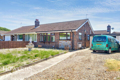 2 bedroom semi-detached bungalow for sale