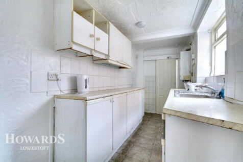 Tonning Street, Lowestoft 3 bed terraced house for sale
