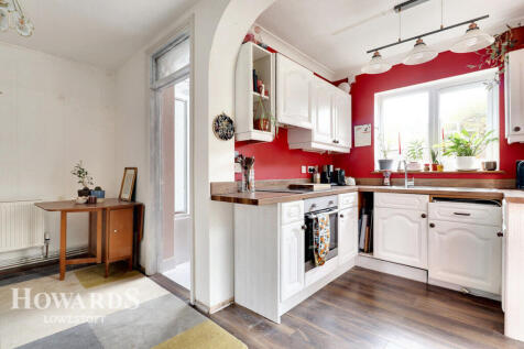 Somerleyton Road, Lowestoft 2 bed end of terrace house for sale