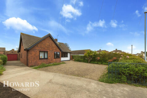 3 bedroom detached bungalow for sale